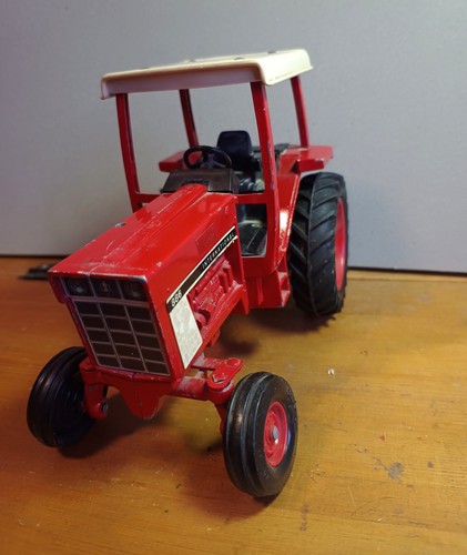 Altes ertl international 886 - ertl,,
