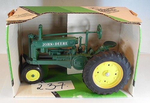 Ertl john deere model - 1/16,