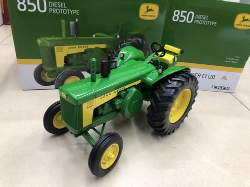 Ertl scale john - john, deere